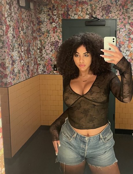 Raina Morris étoile gratuite photo