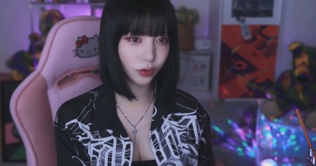 Baerasoni star du porno nue des photos