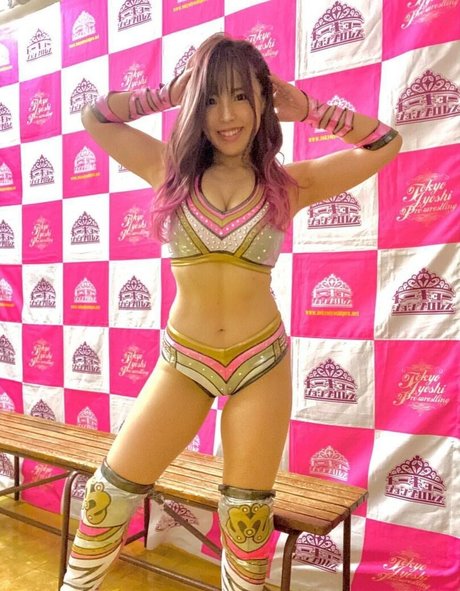 fans de classe uniquement assez nue archive