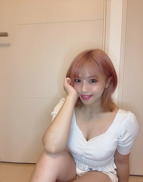 Mina Shirakawa modèle de sexe galeries