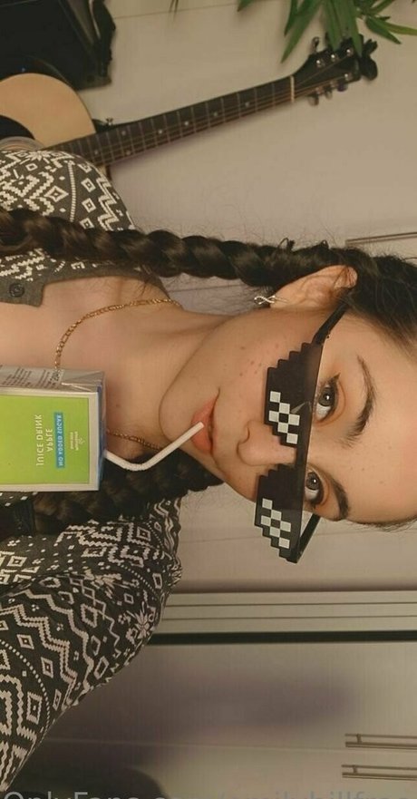 emilyhillfree modèle magnifique des photos