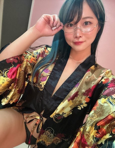 blackmagictanaka étoile érotique photos