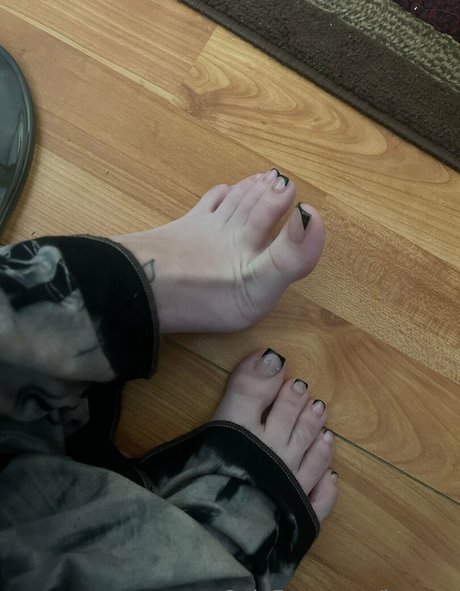 joi uniquementfans des nus sympas images