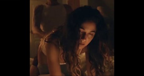 Emmanuelle Chriqui étoile exclusive photo