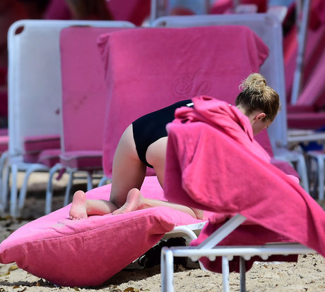 fans asiatiques de findom uniquement porno gratuit photos