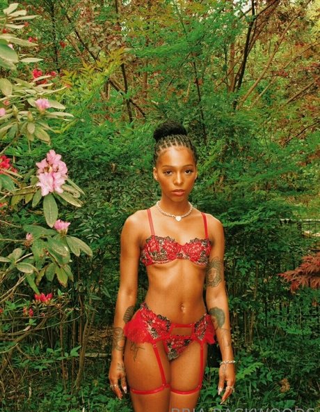 léchage de pieds onlyfans des nus parfaits img