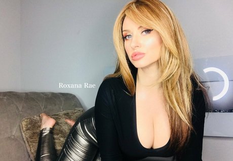 Miss Roxana Rae actrice érotique images