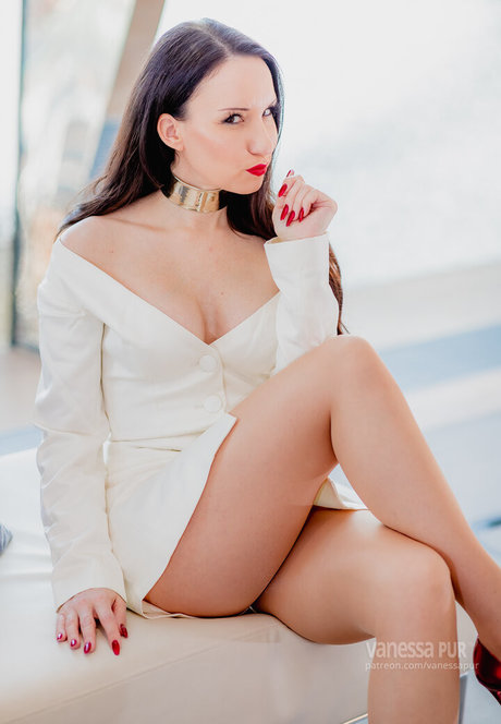 latina épaisse uniquementfans art sympa galerie