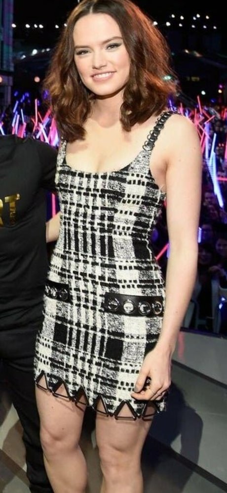 Daisy Ridley étoile magnifique galeries