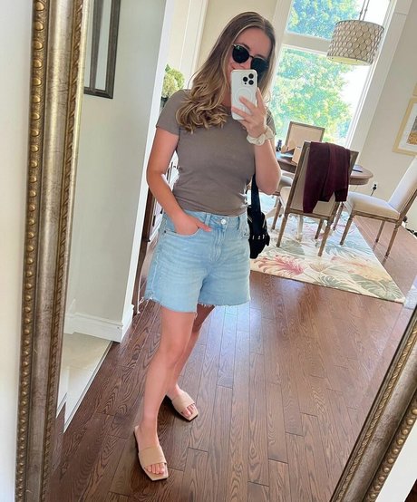 enceintes soumises onlyfans assez érotique img