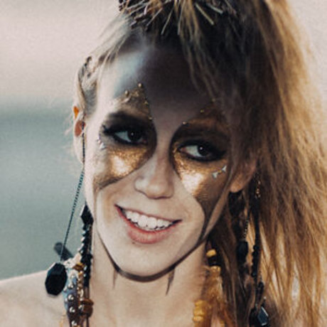 Marisha Ray Ai Porn actrice sexy photo