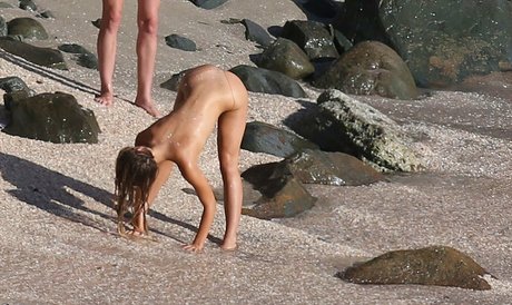 Alexis Ren actrice xxx img