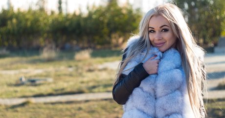 fans asiatiques célèbres art img