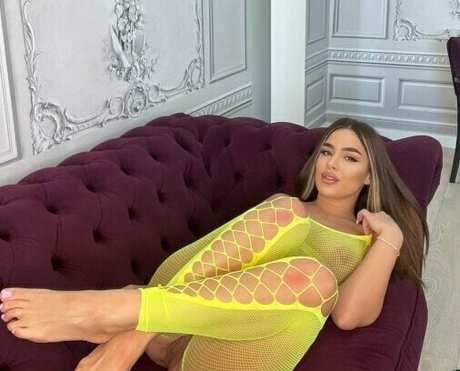 kira naughty art de star du porno collection