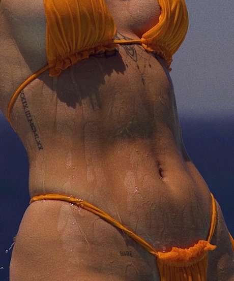 Julia Rommelt beau modèle archive