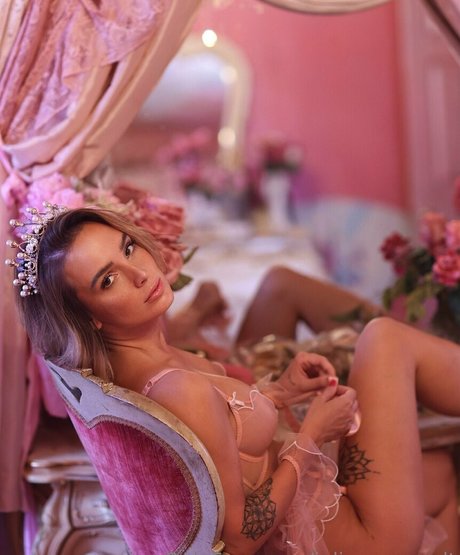 bikini ado onlyfans top jolie galeries