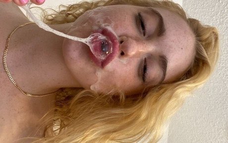 Chole Cherry star du porno belle images