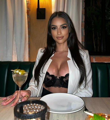 épouse pute onlyfans érotique exclusif archive