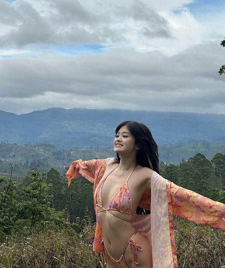 Kika Kim actrice pornographique collection