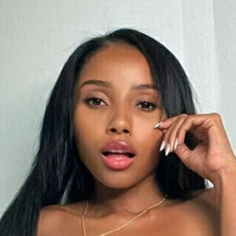 fellation asiatique onlyfans nus exclusifs photos