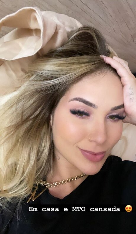 Virginia Fonseca modèle adulte photo