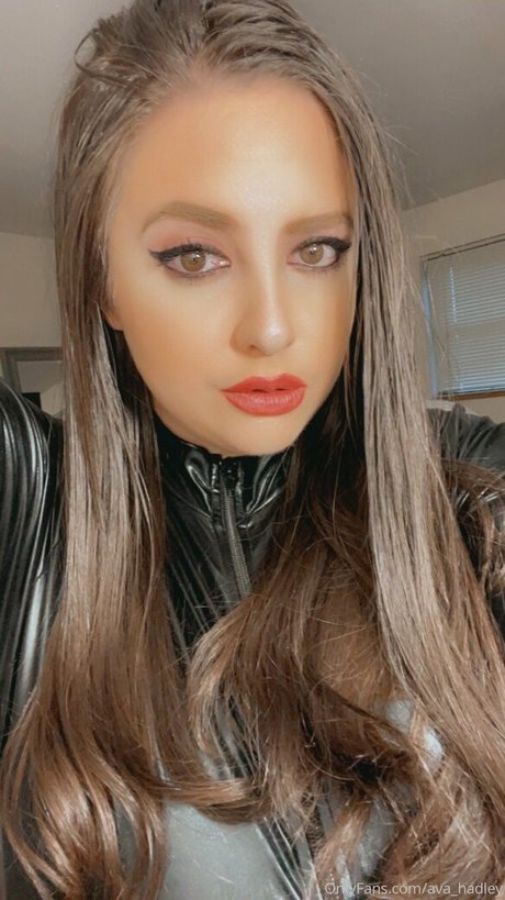 ava hadley haut étoile images