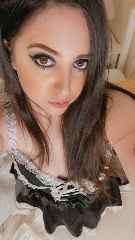 ava hadley modèle exclusif photo