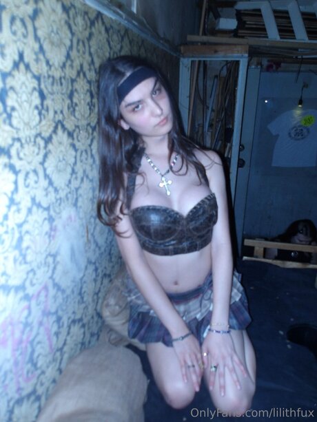 twink nu onlyfans assez haute qualité des photos