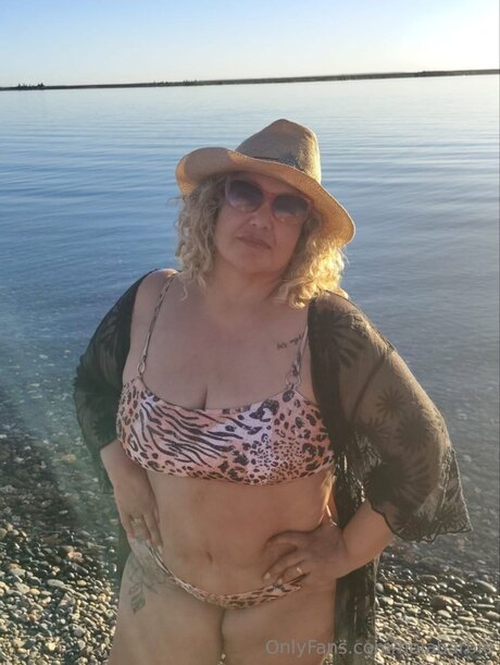 Holabarbie art star du porno photo