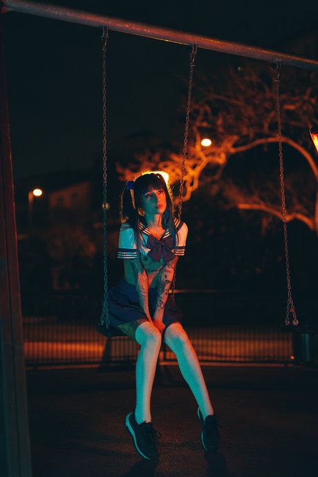 Discordia Suicide jolie star du porno archive