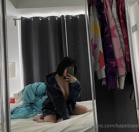 Bapebaee art modèle image