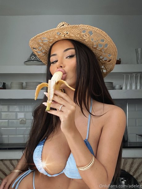 jolie ébène onlyfans nu libre galeries