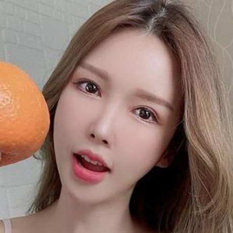 Gatita Yan star du porno belle image