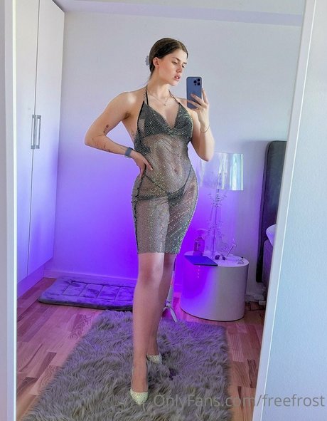 Adeline Frost modèle gratuit image