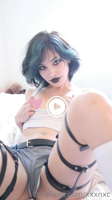 wtsdafuzz mannequin img