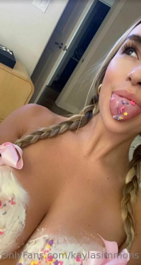 Kayla Simmons xxx star du porno image