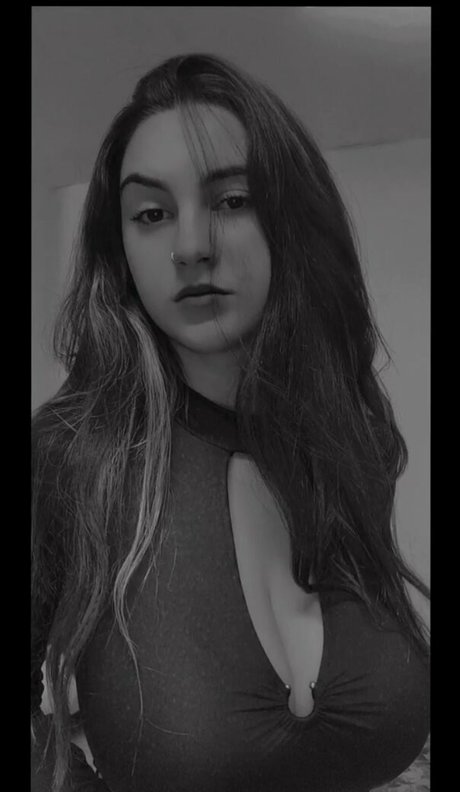 Eva Batista étoile de haute qualité archive