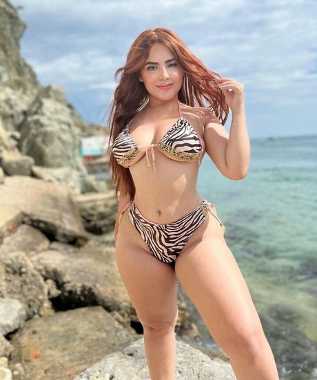 Angie Brand belle star du porno des photos