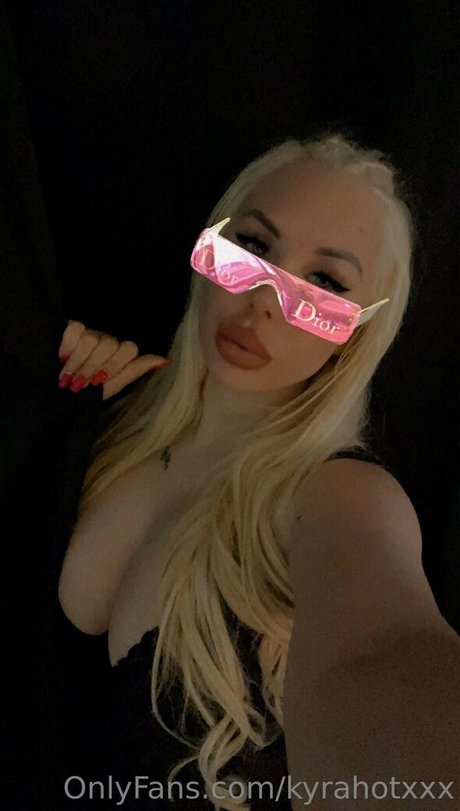 kyrahotxxx étoile sexy img