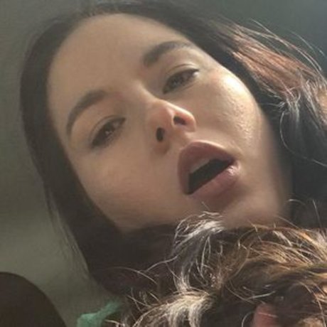 Shyla Jennings nus de stars du porno image