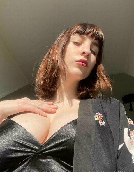 yuki tsuki haut modèle galeries