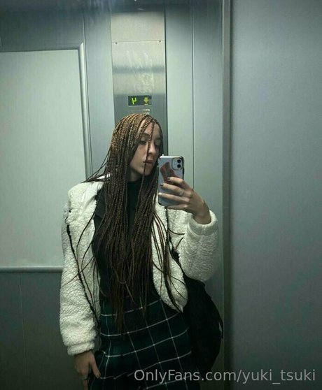 yuki tsuki belle star du porno photo