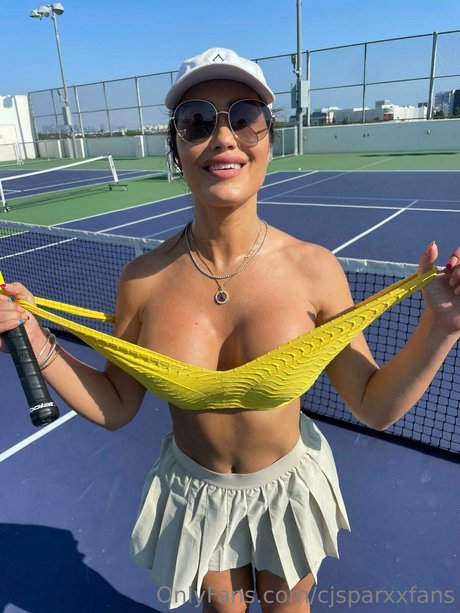 chaton courbé onlyfans art parfait img