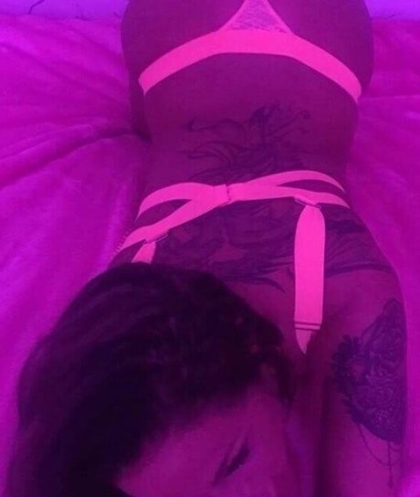 pekarvivi modèle adulte galeries