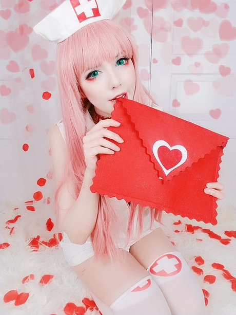 pom-pom girl asiatique onlyfans nu pornographique photos