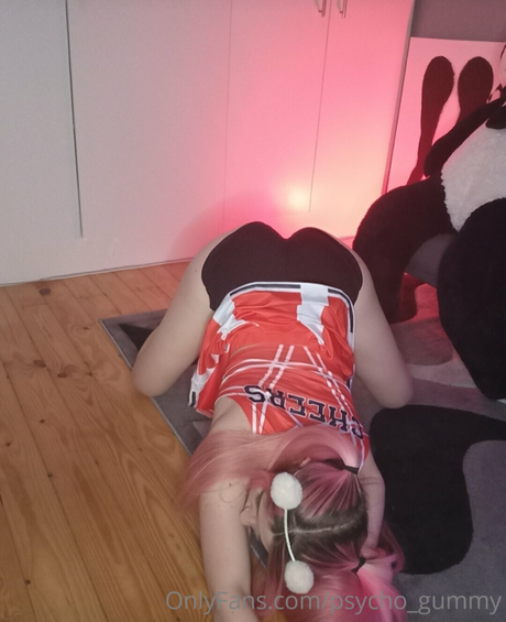 Ryn Psycho Gummy star du porno gratuit image