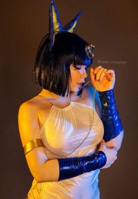 chatte asiatique poilue onlyfans art photo