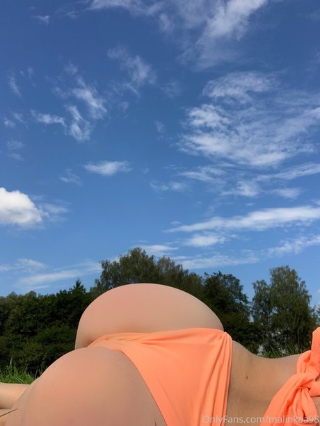 malinkaa98 modèle sympa des photos