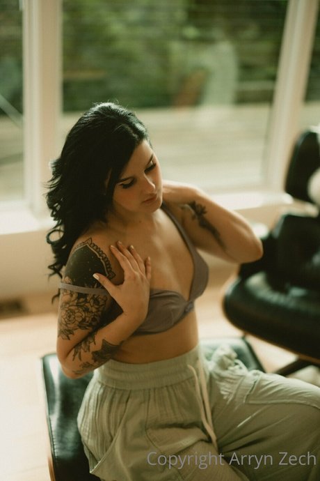 latina épaisse uniquementfans nu de haute qualité photos