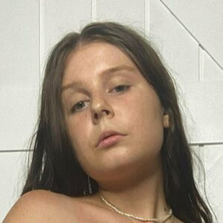 gros seins branlette espagnole onlyfans sexy images